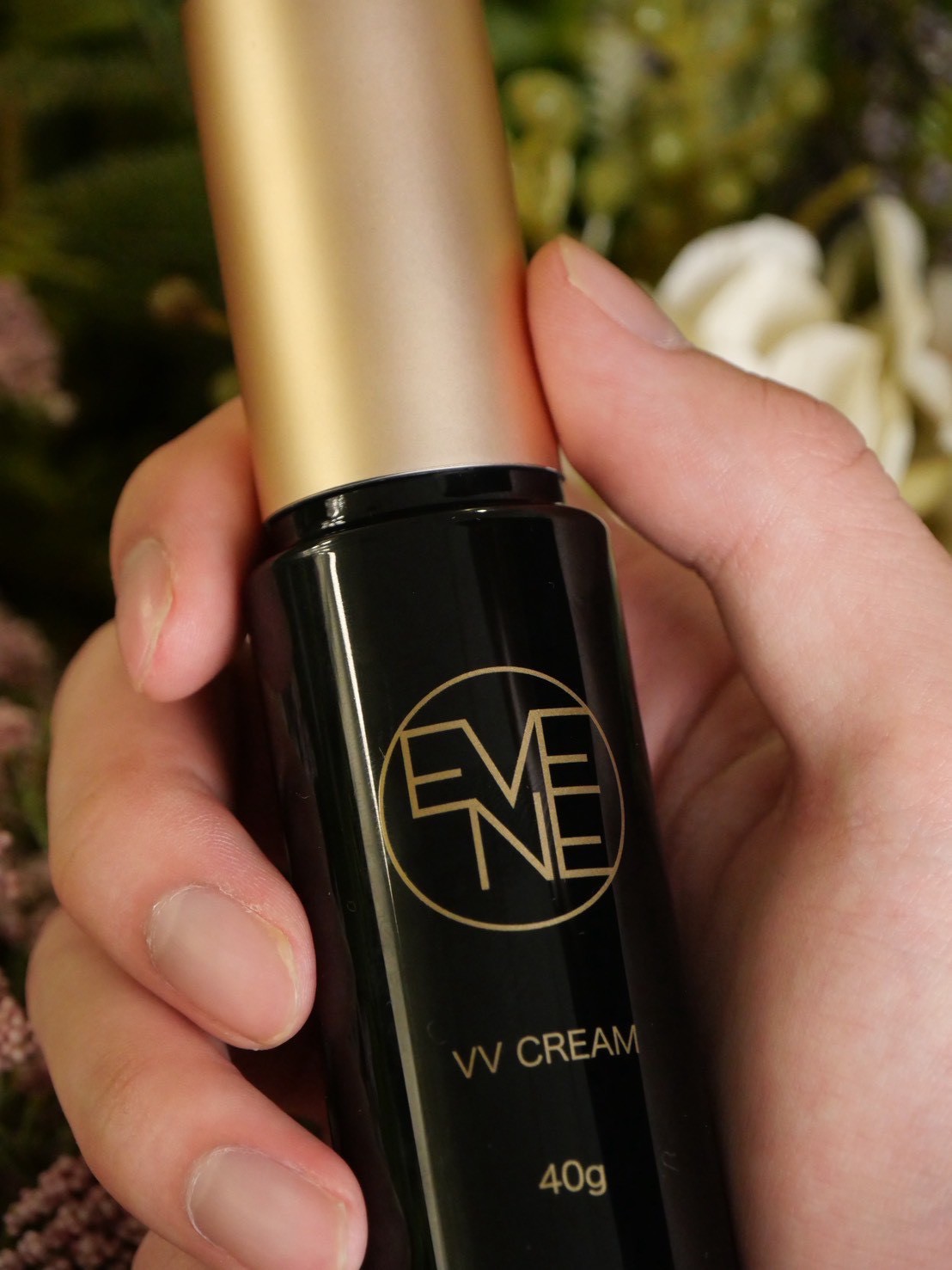 STEP 2 — 肌になじませる